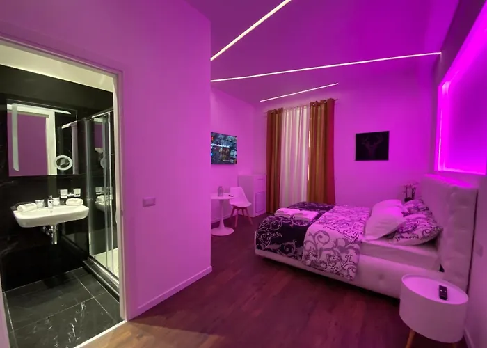 Vatican G&G Suites