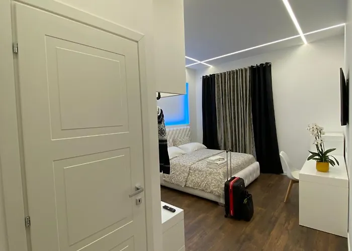 Vatican G&G Suites